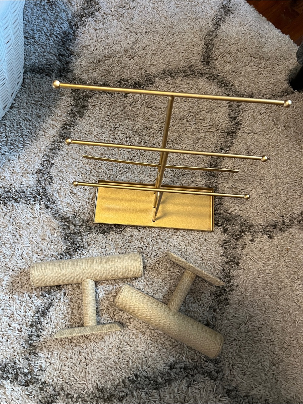 Gold Jewelry T-Bar Display Stand and 2 Cream Padded Rolls